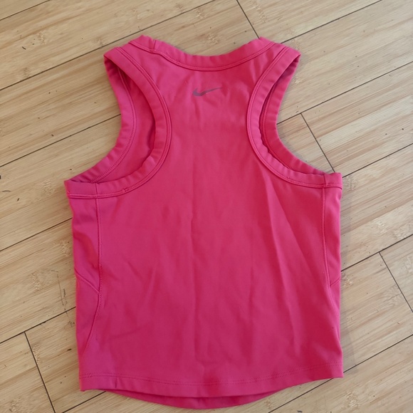 Barry's Bootcamp Nike Crop Tank - Picture 4 of 5